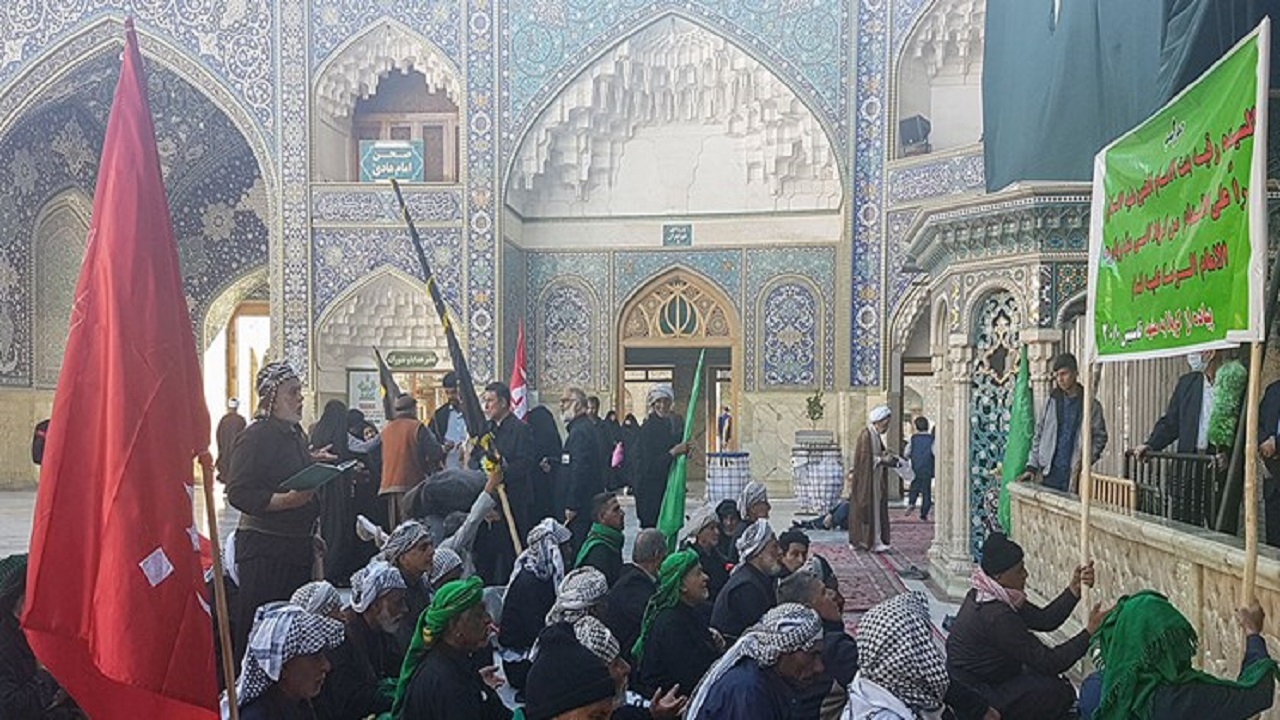 کاروان پیاده‌روی زائران عراقی به قم رسید