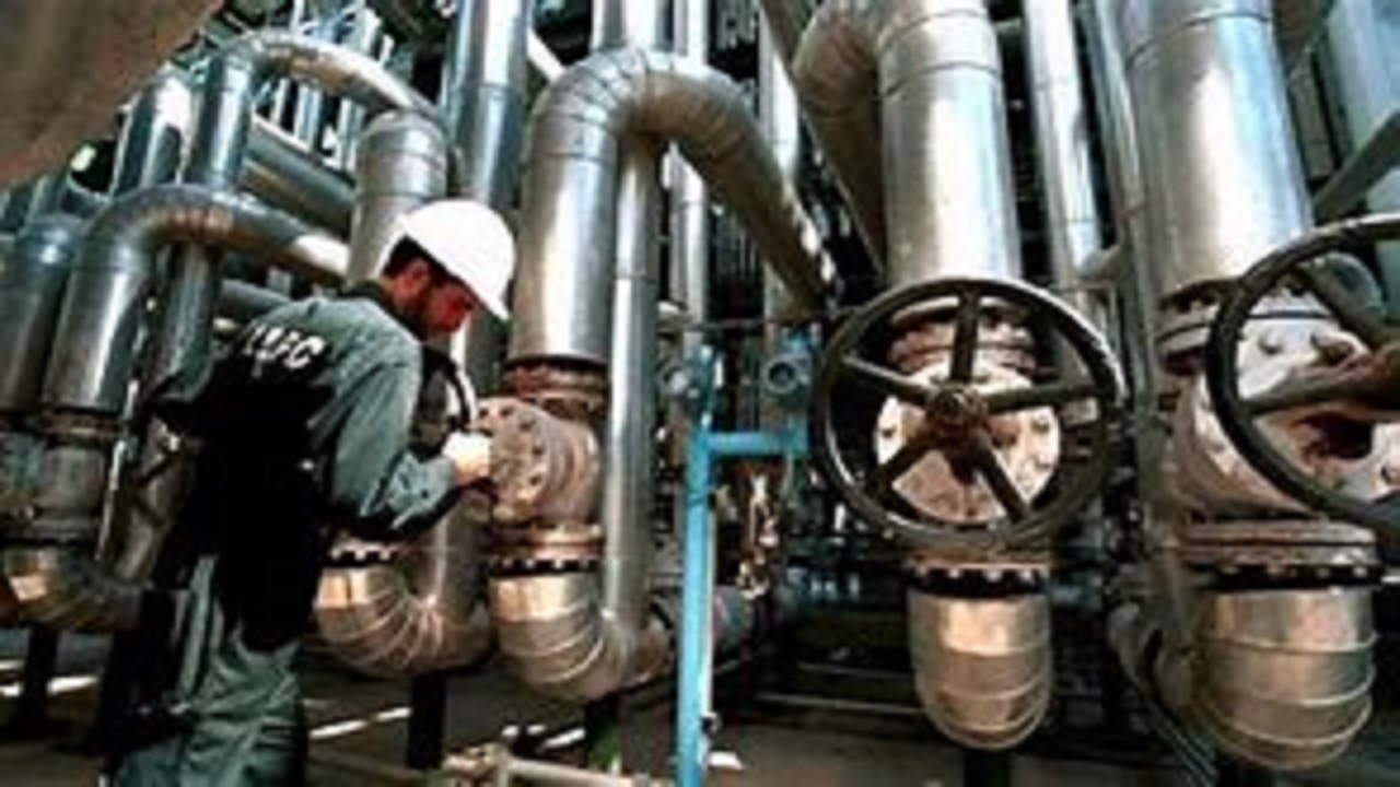 صنایع بورسی برای کاهش زیان سهامداران خود جهت قطعی احتمالی گاز هوشیار باشند