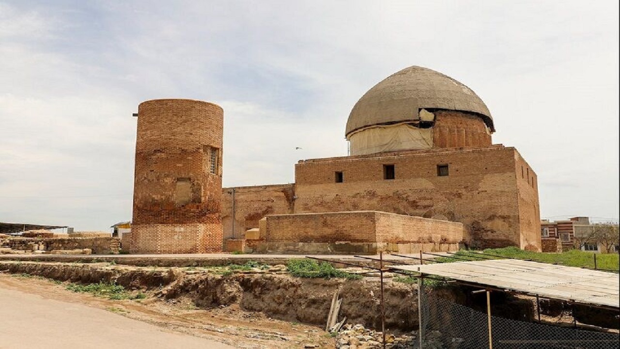 سند مالکیت حریم "جمعه مسجد" اردبیل اخذ شد