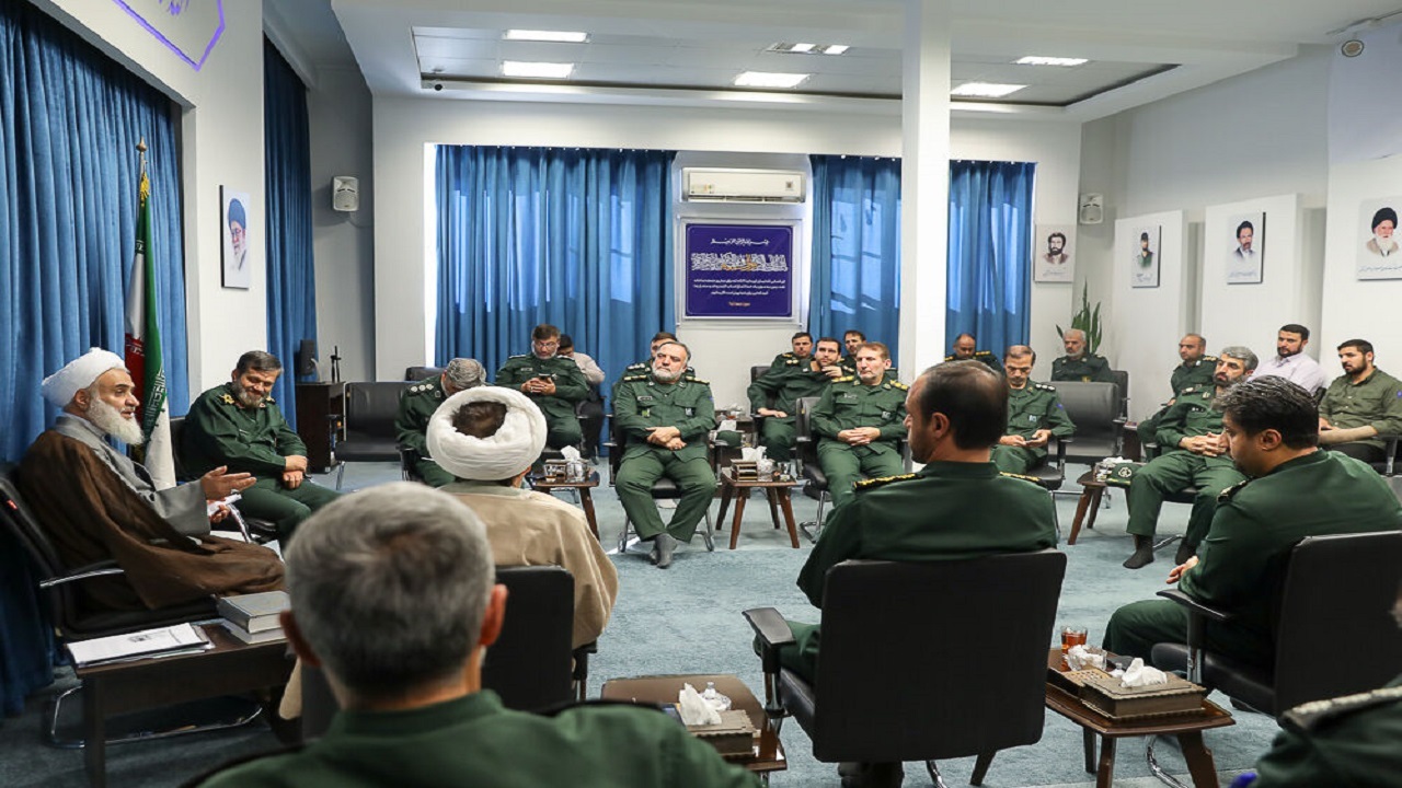 دیدار امام جمعه قزوین با فرمانده سپاه صاحب الامر (عج) استان قزوین