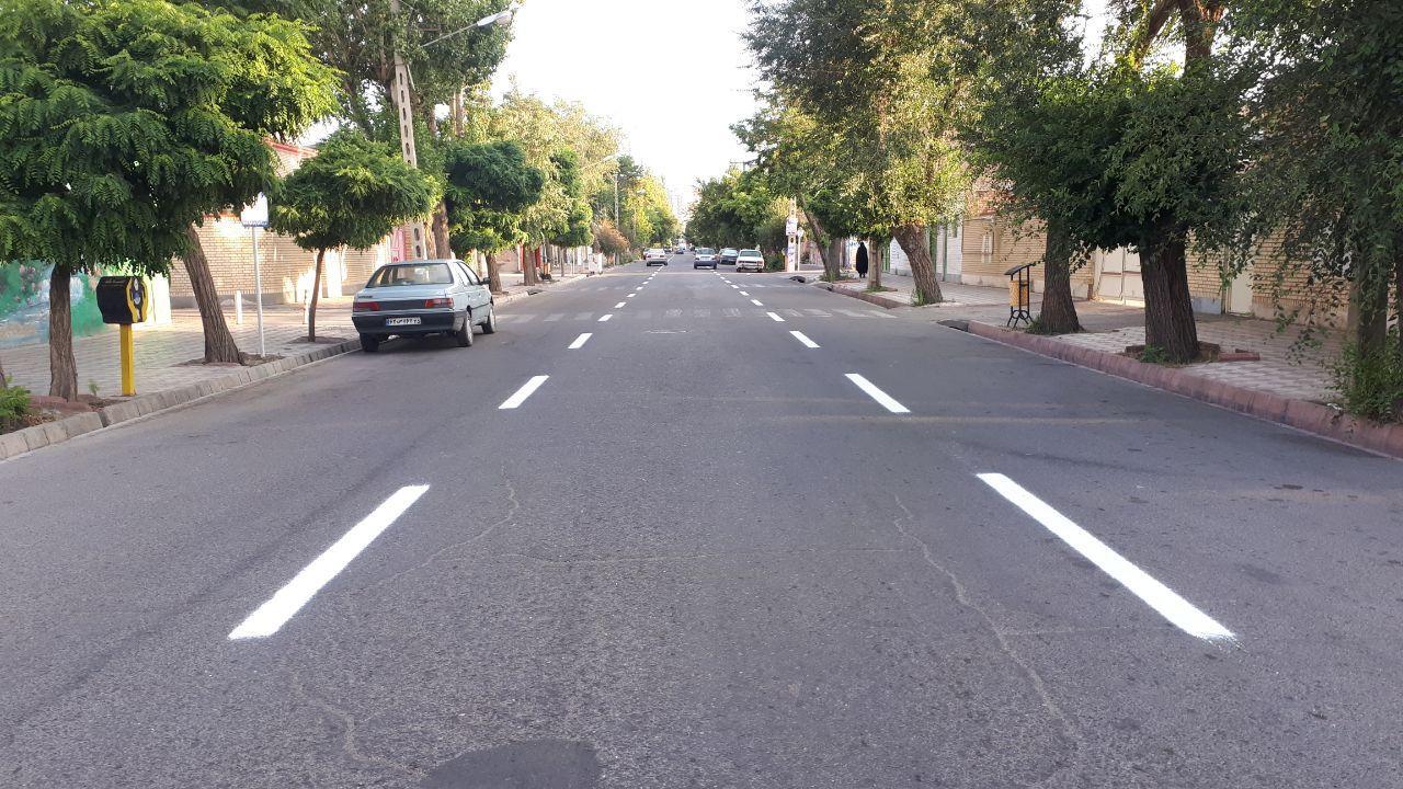 لزوم اصلاح خط‌کشی‌های معابر طبق استاندارد دنیا/ چگونگی کاهش تصادفات پهلو به پهلو در بزرگراه‌ها