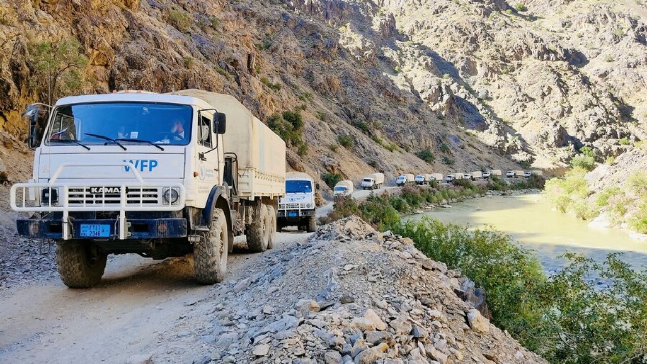بیش از ۱۰۰ هزار تن مواد غذایی به مناطق مرتفع و کوهستانی انتقال داده شد
