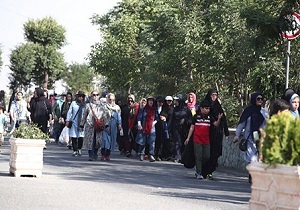 برگزاری پیاده روی خانوادگی در بن