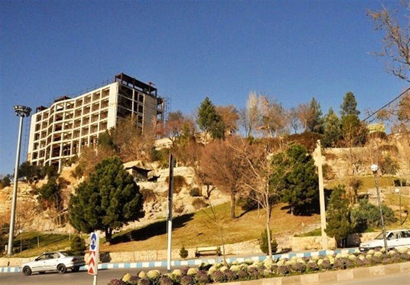 هتل صخره ای