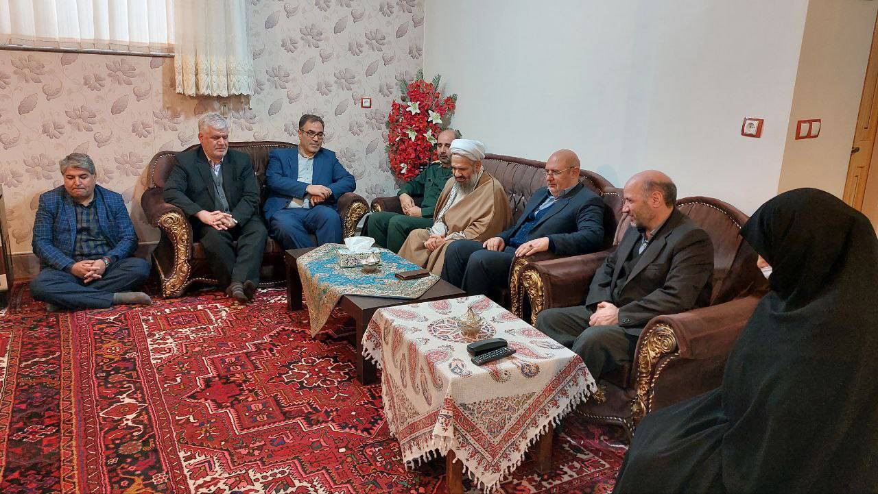 مراسم تجلیل از جانبازان اهر تجلیل از جانبازان اهر به مناسبت میلاد حضرت زینب (س) + تصاویر