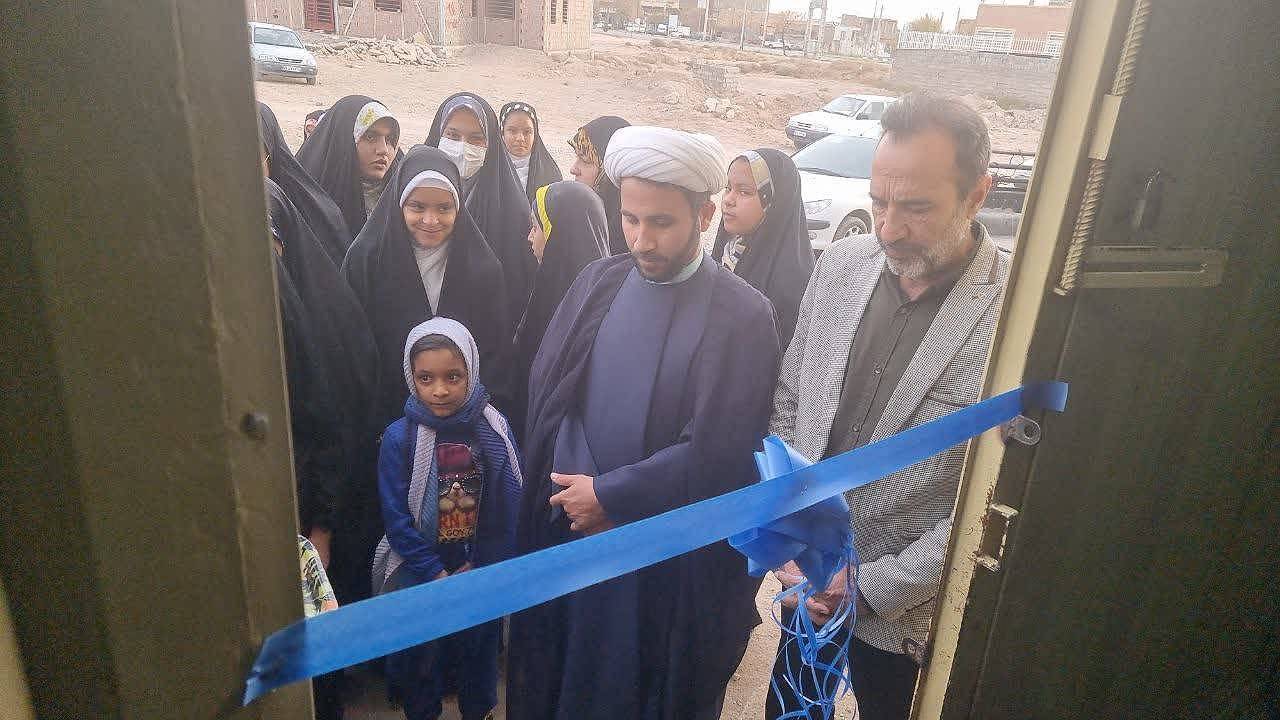 افتتاح نخستین باشگاه مادر دختری در زرند