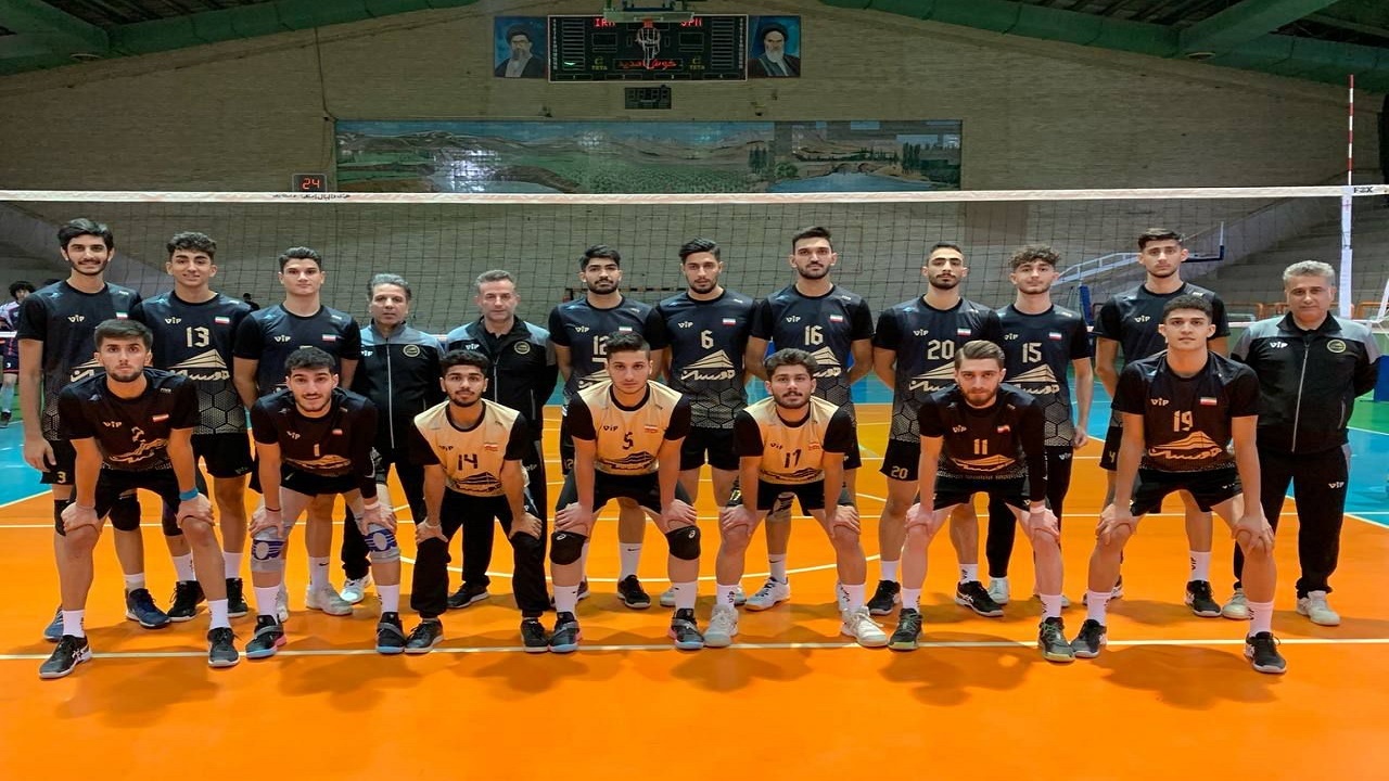 یک پیروزی و یک شکست برای مازندران در روز نخست لیگ برتر والیبال