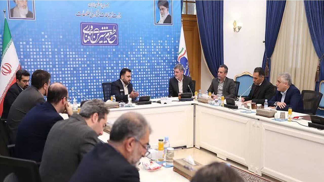 اجرای طرح فیبرنوری منازل و کسب و کار‌ها در فارس