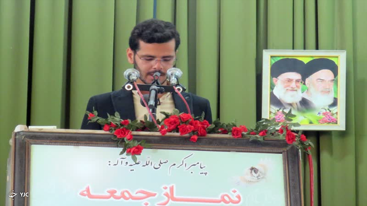 انقلاب اسلامی حاصل خون ۲۵۰ هزار شهید است