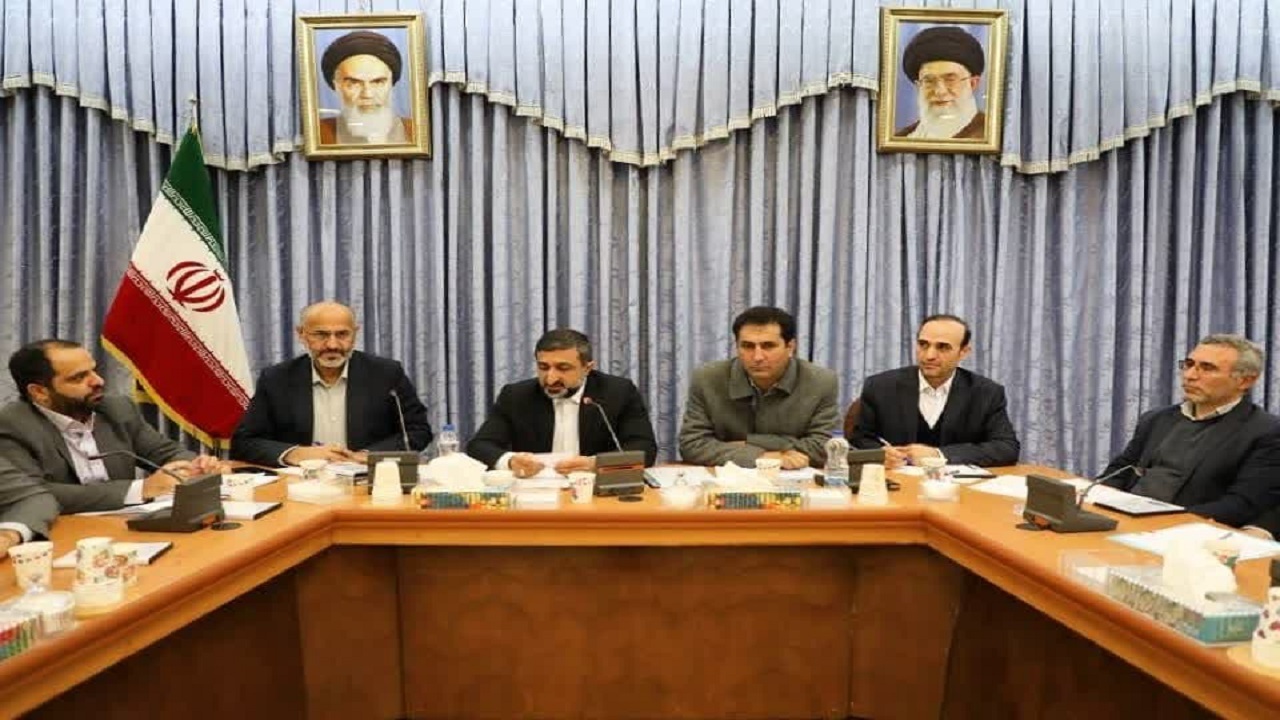 اخذ بیش از ۱۰۰۰میلیارد تومان اعتبار برای پروژه‌های اردبیل/ ۳۲۰میلیارد تومان به پروژه راه‌آهن تخصیص یافت