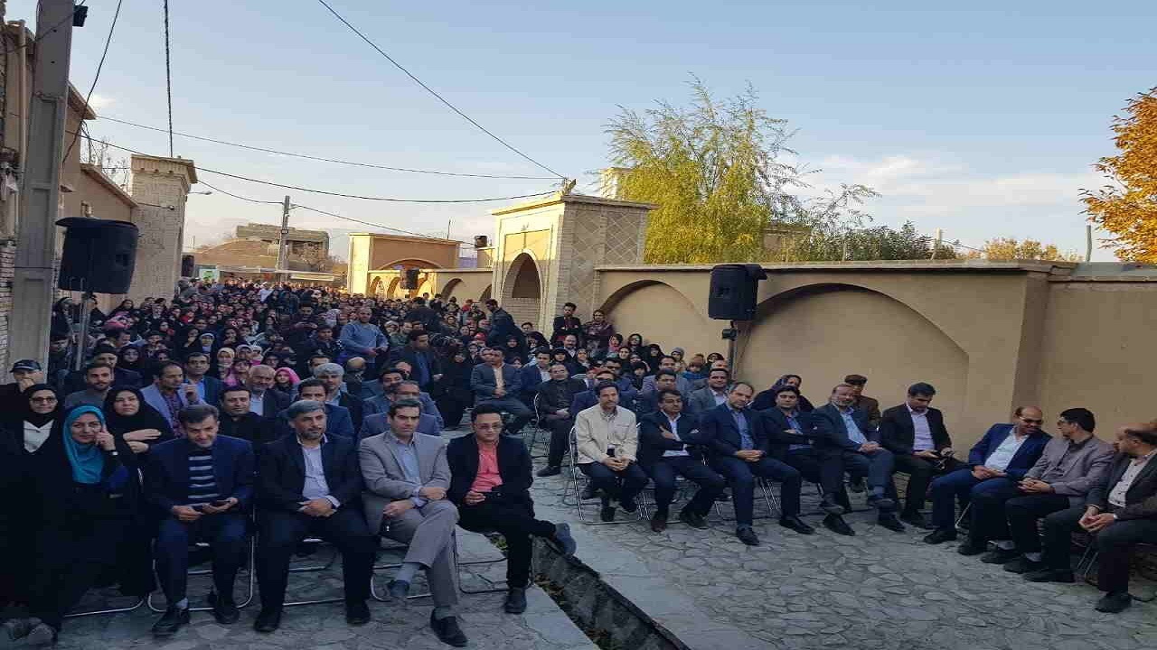 استقبال بی نظیر از جشنواره قرمه مهریز/ برگزاری اولین دوره مسابقات آزاد مهارت آشپزی