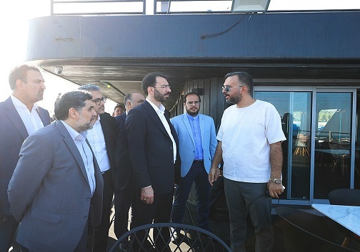 رونمایی از کشتی بزرگ تفریحی و مسافرتی کارینا در بندرگاه کیش رونمایی از کشتی بزرگ تفریحی و مسافرتی کارینا در بندرگاه کیش
