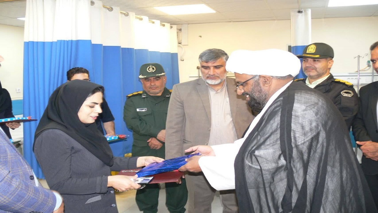 تصاویری از مراسم دیدار و تجلیل از پرستاران رومشکان + تصاویر