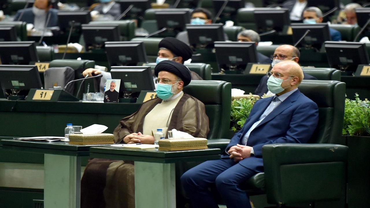 آغاز نشست غیرعلنی دولت و مجلس
