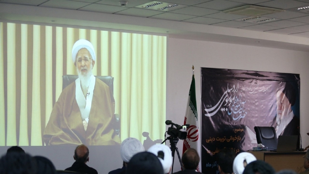مرحوم آیت الله موسوی اردبیلی چهره موفق کارآمدی بودند