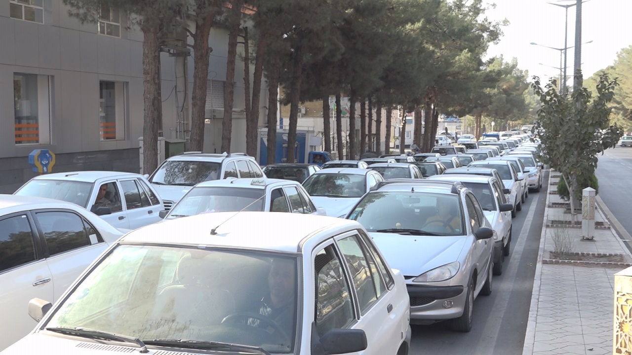 گره های ترافیکی در خیابان های اصلی بیرجند