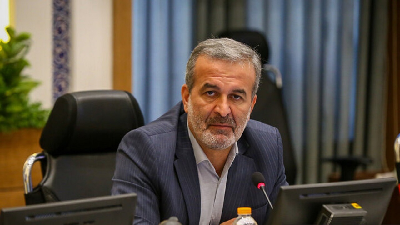 دادستان موضوع استفاده از سوخت مازوت در نیروگاه اصفهان را پیگیری کند