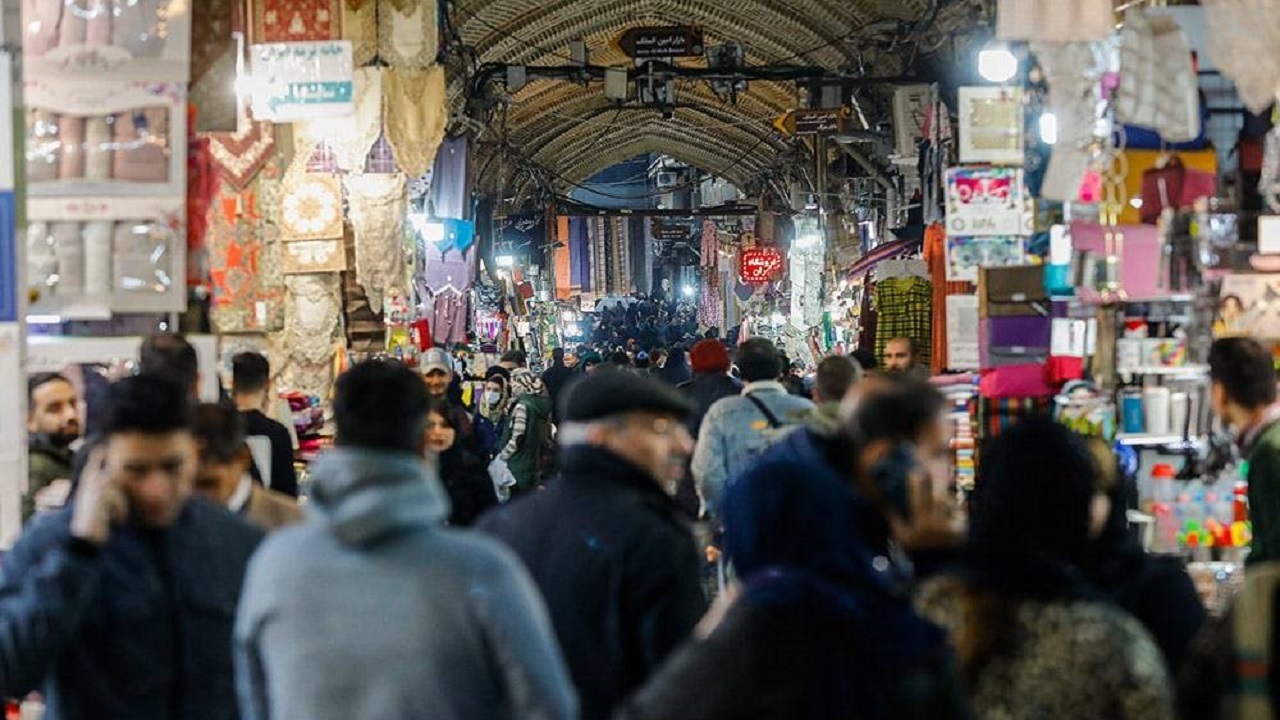 بازدید معاون وزیر کشور از بازار تهران در روز فراخوان ضد انقلاب برای اعتصاب
