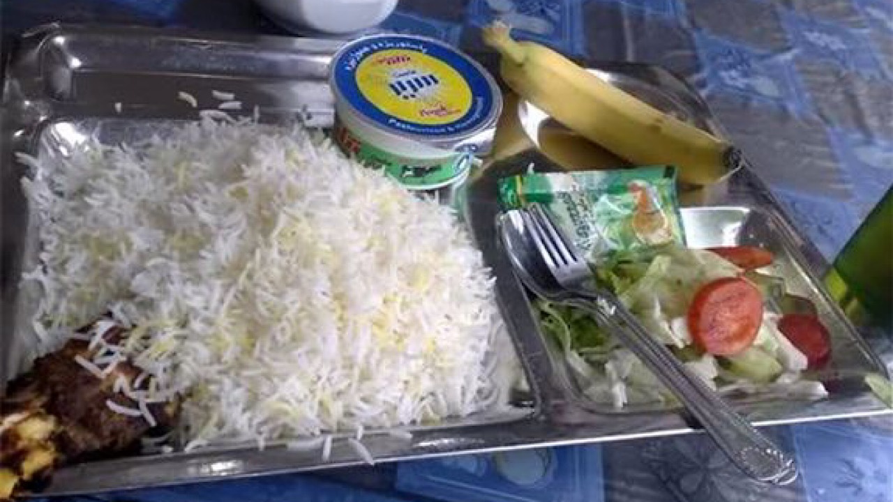 کم و کیف نحوه نظارت بر غذای دانشجویان