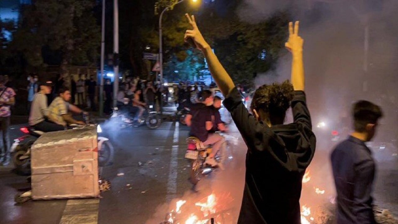 کارنامه دیکتاتورهای کوچک از وحشی‌گری خیابانی تا اعتصاب اجباری