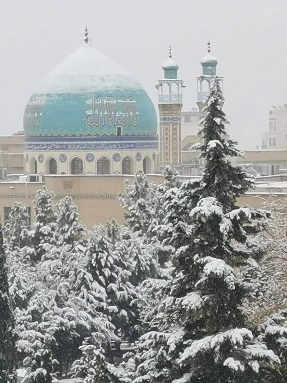 آسمان کشورمان میزبان بارش برف پاییزی شد + تصاویر