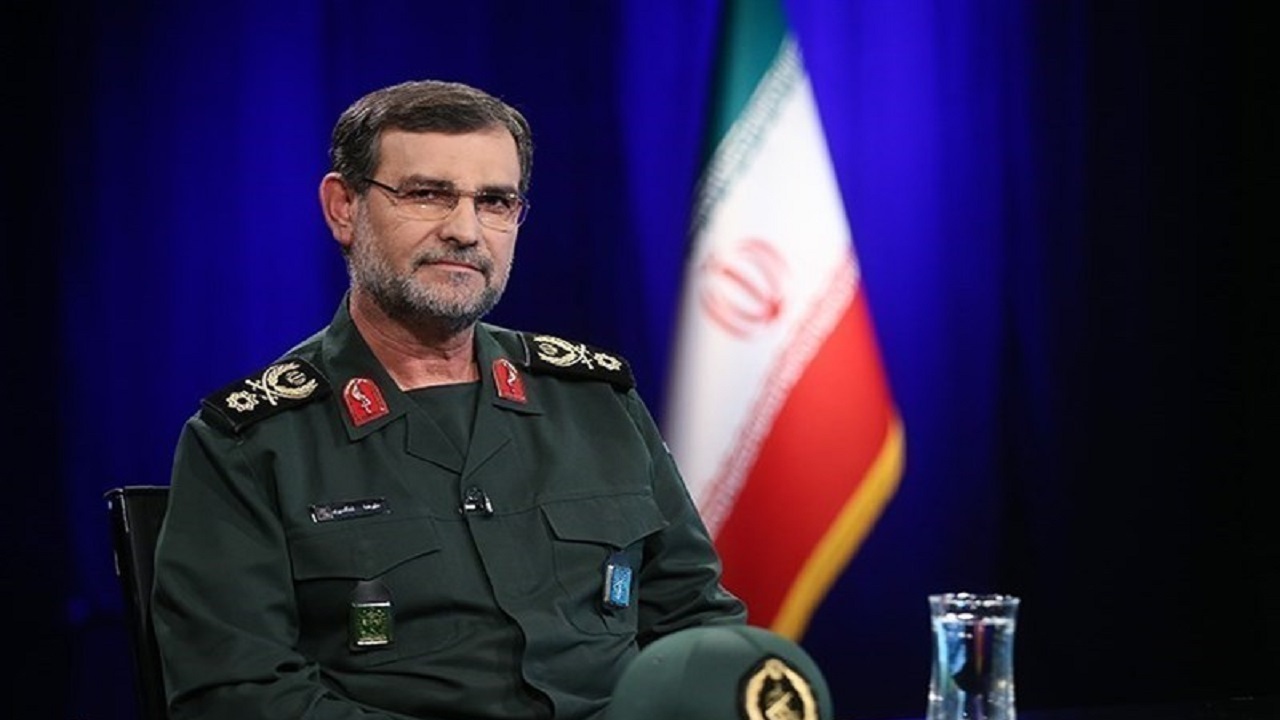 در حوزه سلاح و تجهیزات هیچ وابستگی به دیگران نداریم