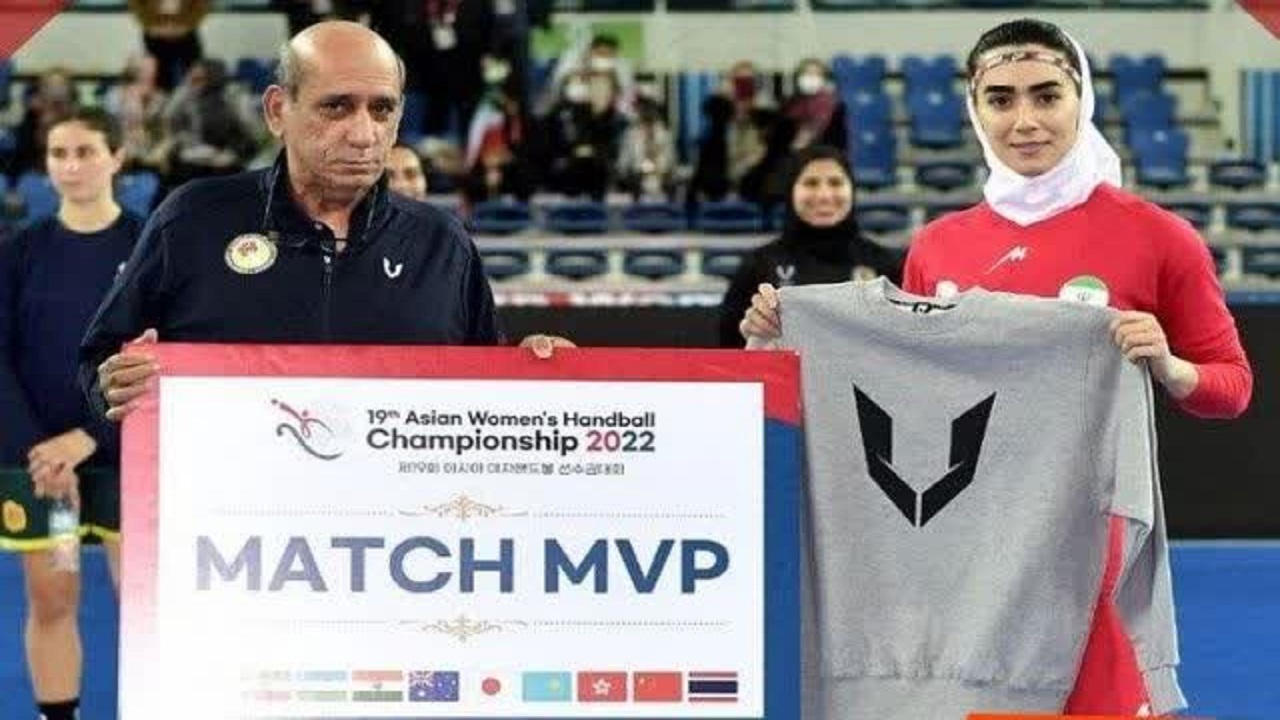هندبالیست سنگ آهن بافق بهترین گوش چپ زنان آسیا شد