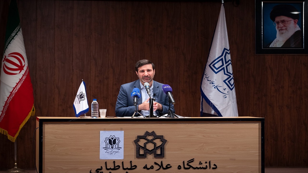 قانون اساسی سند مطالبه‌گری و آرمان‌خواهی دانشجویان است