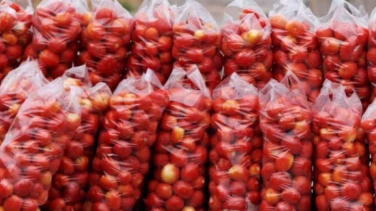 تعرفه گمرکی پیاز و بادنجان رومی(گوجه‌فرنگی) در افغانستان کاهش یافت