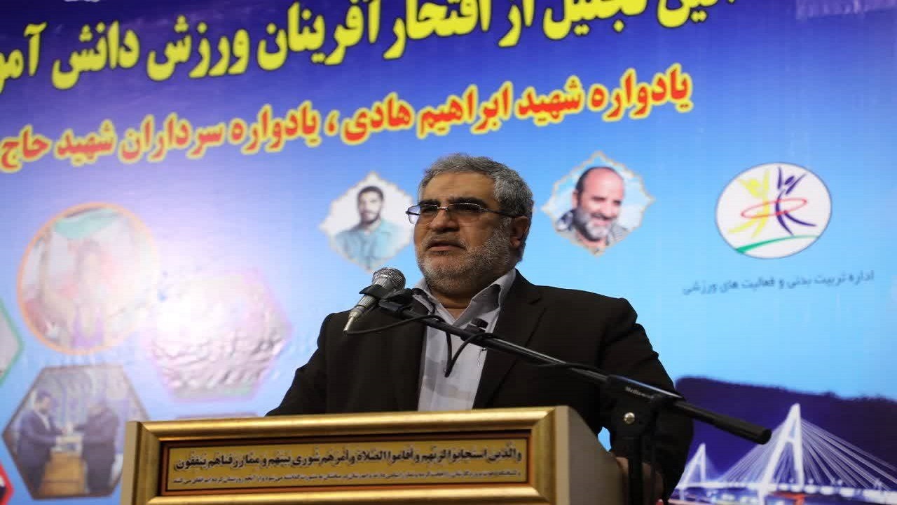 بیش از ۵ میلیارد تومان امکانات و تجهیزات ورزشی به مدارس خوزستان اهدا می‌شود