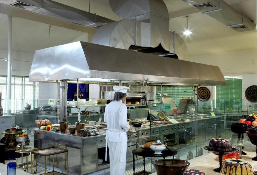 محیط آشپزخانه سلطنتی