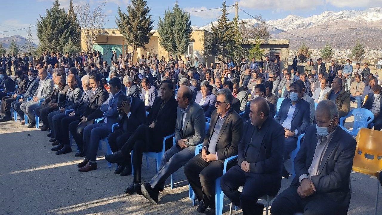 گرامیداشت یکمین سالروز درگذشت خبرنگار مردمی کهگیلویه و بویراحمد
