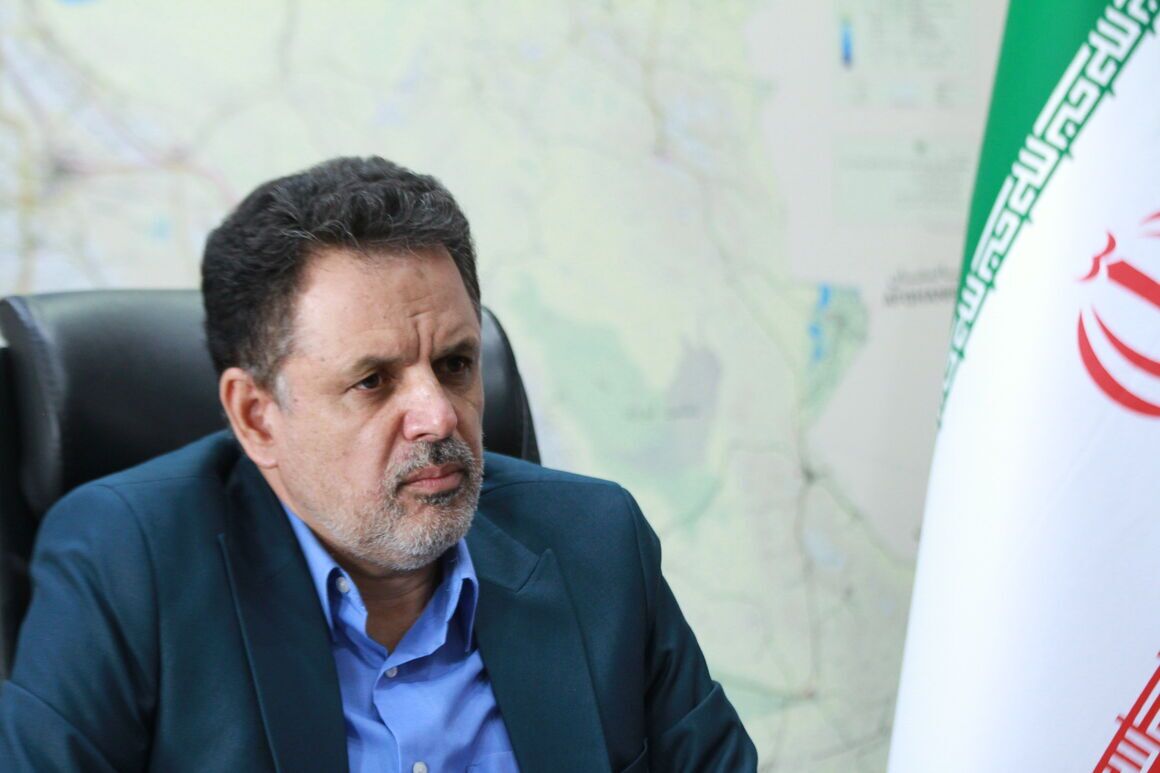 ذخیره سازی روزانه ۱۶ میلیارد لیتر سوخت در پالایشگاه اصفهان