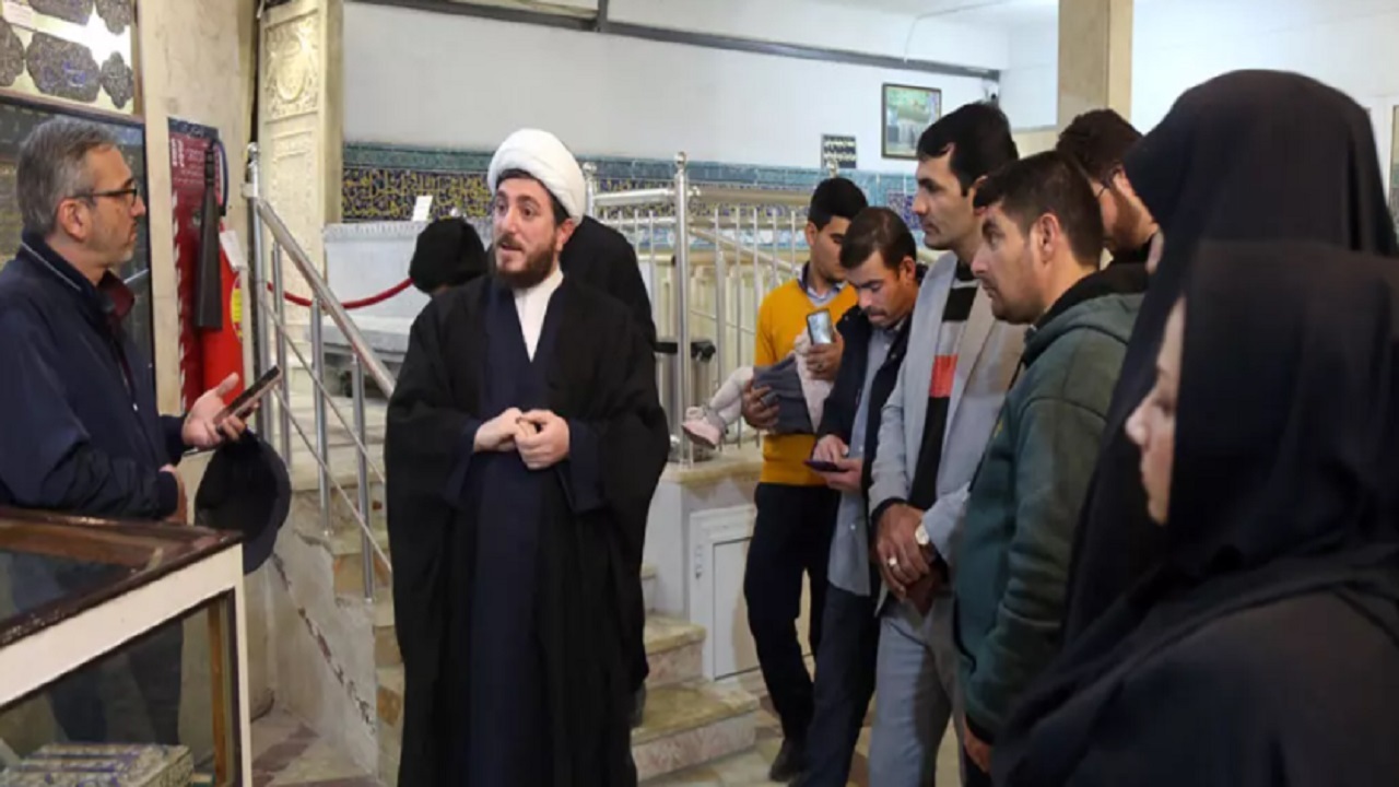 بازدید دانشجویان و طلاب از موزه آستانه مقدسه با تخفیف ۸۰ درصدی