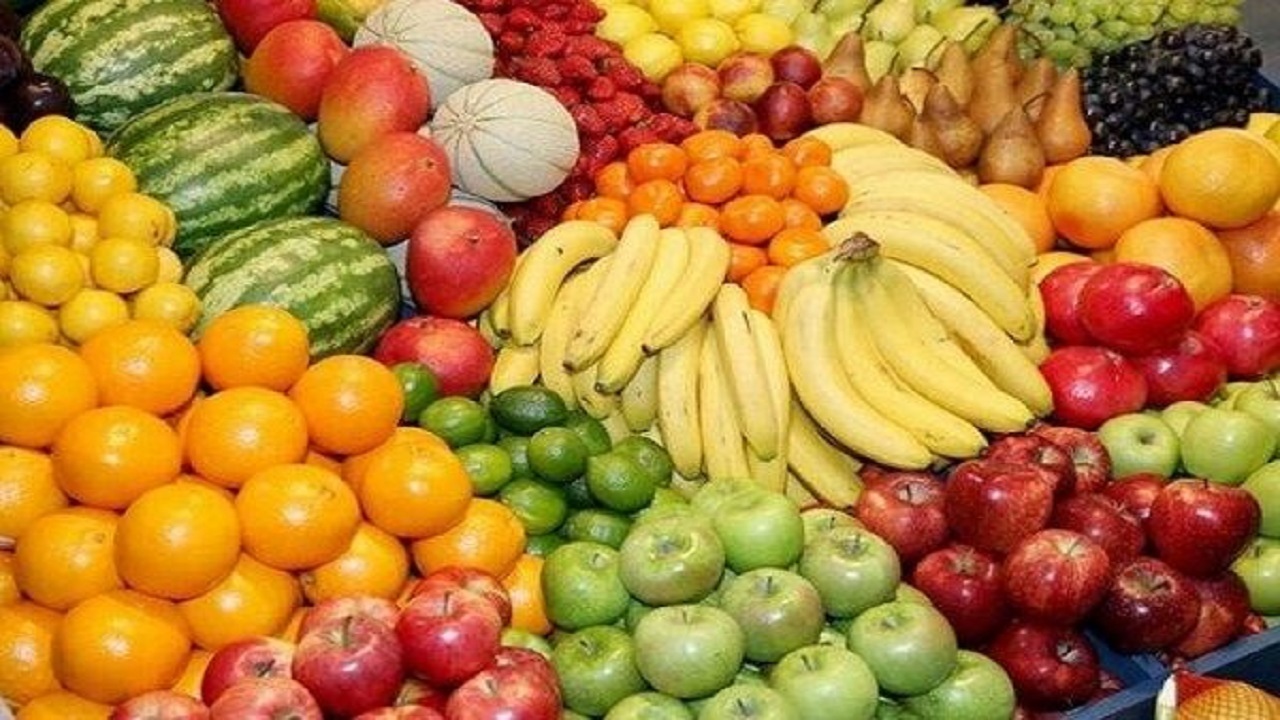 عرضه مستقیم میوه در ۱۰ نقطه شهر همدان طی روز‌های آتی
