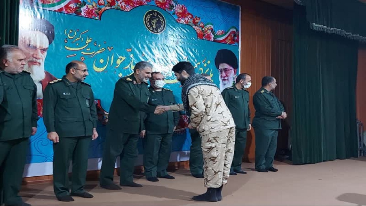 سربازان یکی از پایه‌های نیرو‌های مسلح در کشور هستند
