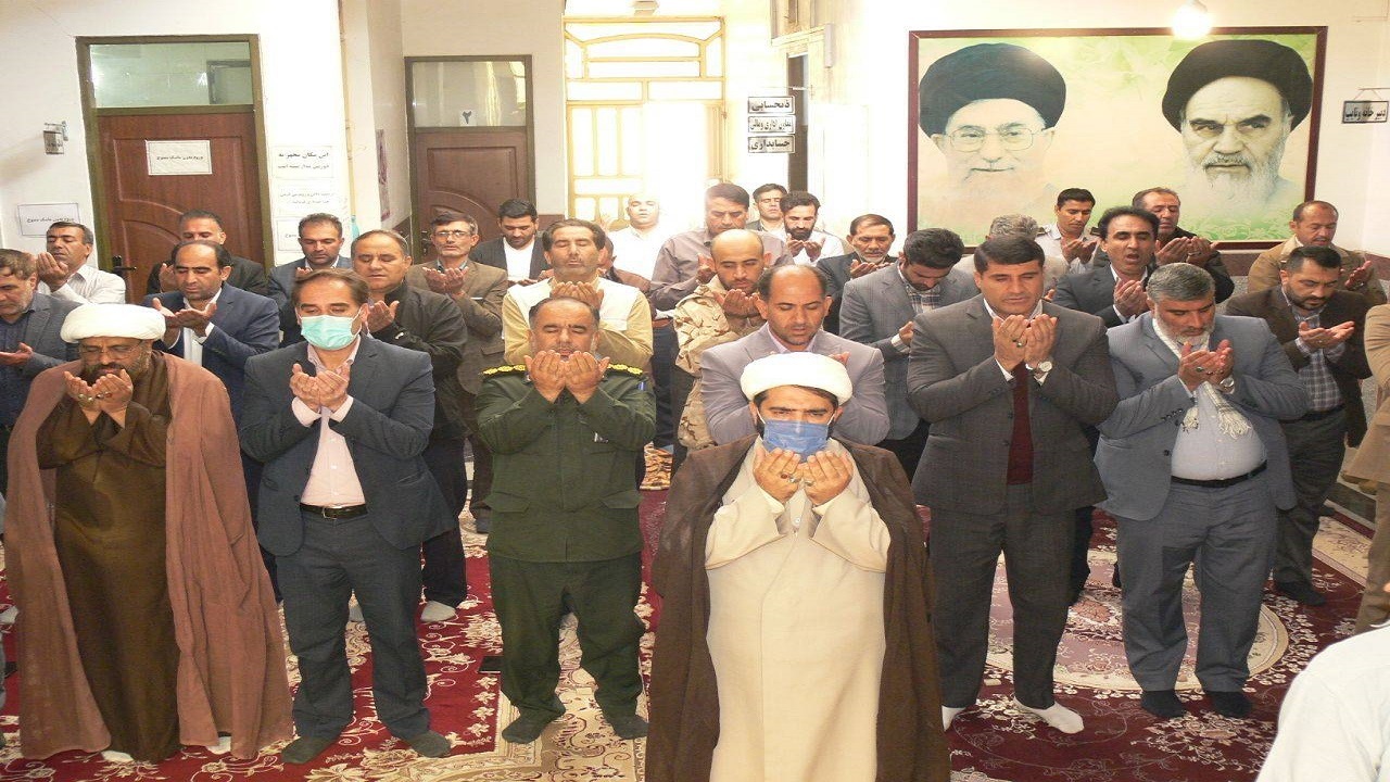برگزاری نماز وحدت بخش ادارات در رومشکان + تصاویر