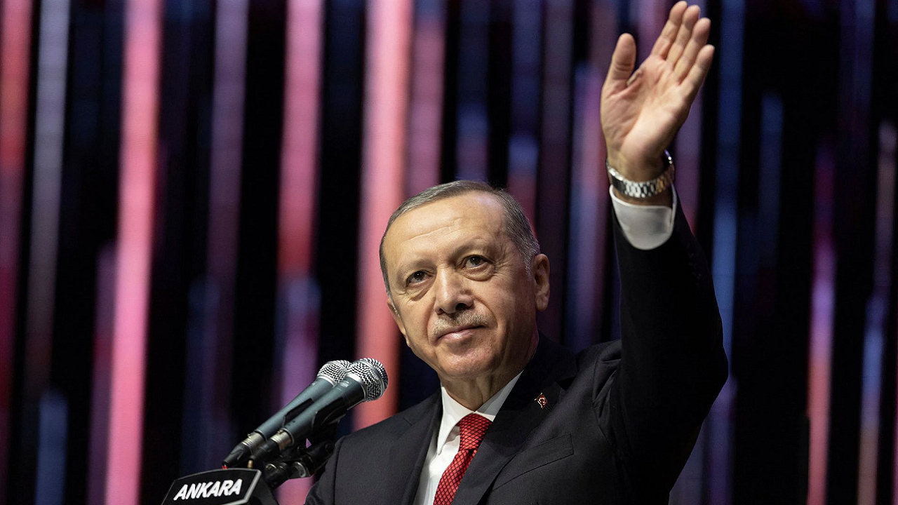 اردوغان: ترکیه عملیات زمینی علیه تروریست‌ها در سوریه را آغاز می‌کند