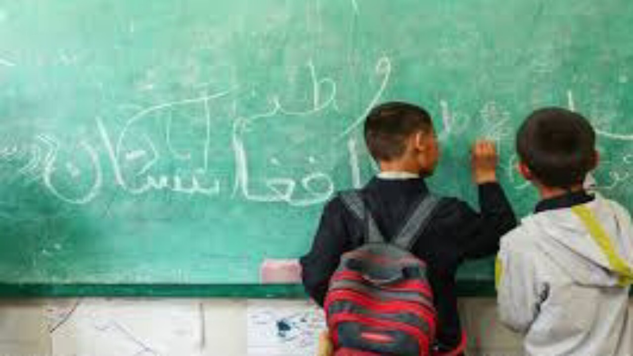 اولویت ساخت مدرسه برای اتباع در مراکز با تمرکز جمعیت بالا است + فیلم