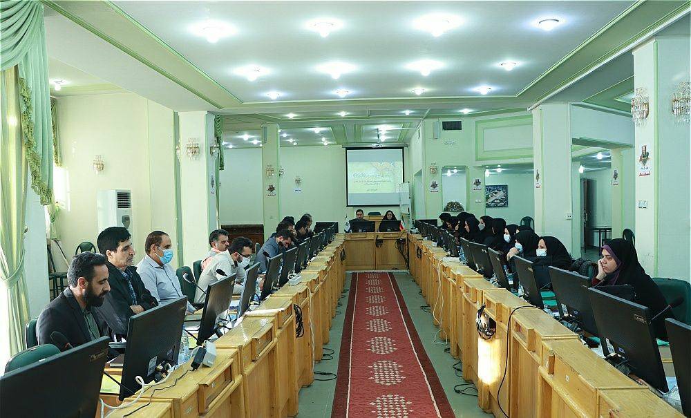 برگزاری کارگاه آموزشی آشنایی با شرکت‌های دانش بنیان و قوانین آن‌ها