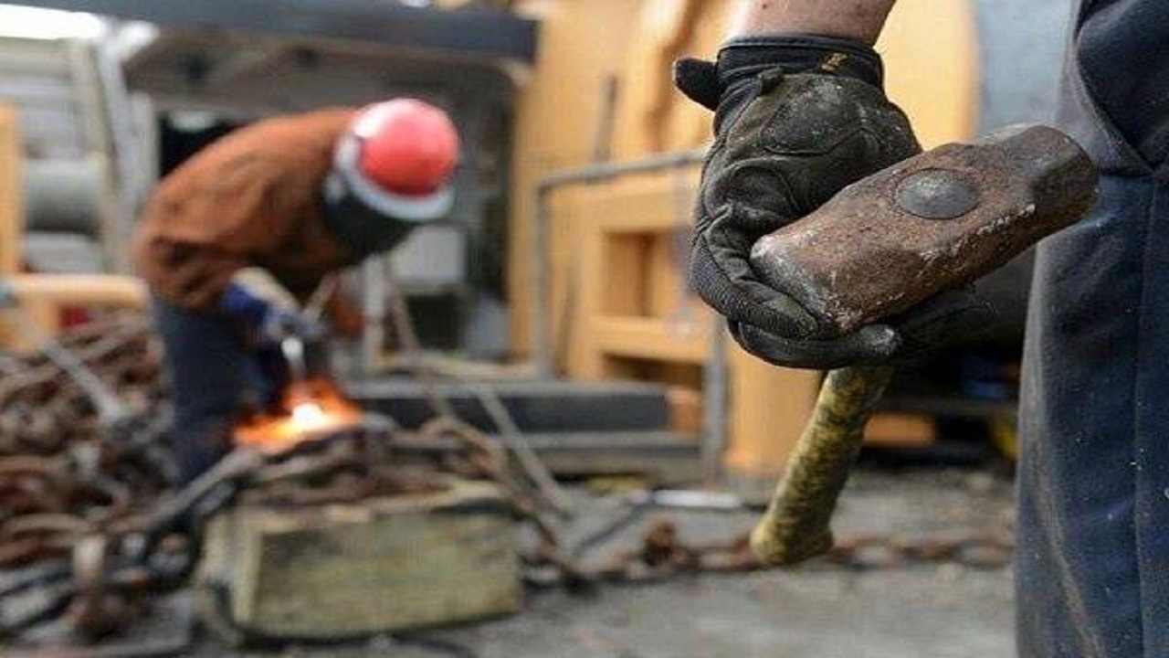 ممنوعیت به‌کارگیری اتباع بیگانه فاقد پروانه کار در واحدهای صنفی البرز