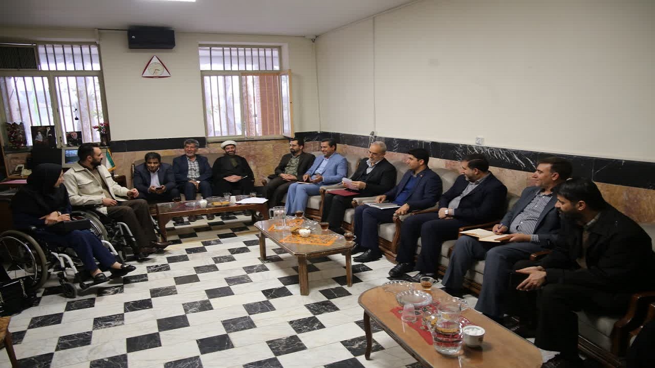 دیدار استاندار کرمان باتعدادی از معلولین در کرمان