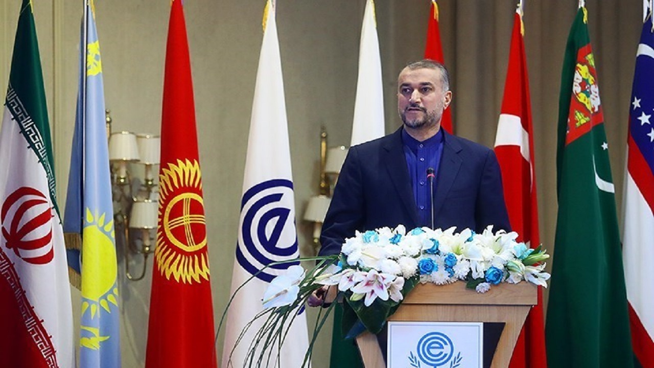 امیرعبداللهیان: ایران از هر فرصتی برای تقویت همگرایی در اکو استفاده می‌کند