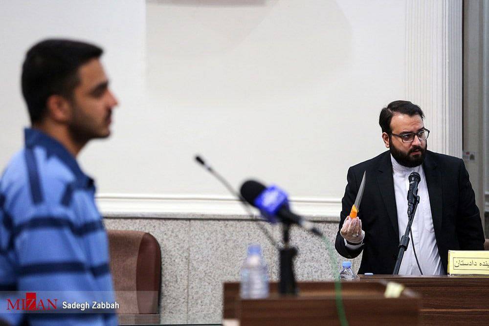 مجیدرضا رهنورد قاتل شهیدان زینال&zwnj;زاده و رضازاده در ملاءعام اعدام شد