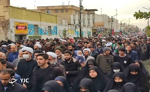 تشییع پیکر طلبه شهید مختارزاده در قم+تصاویر