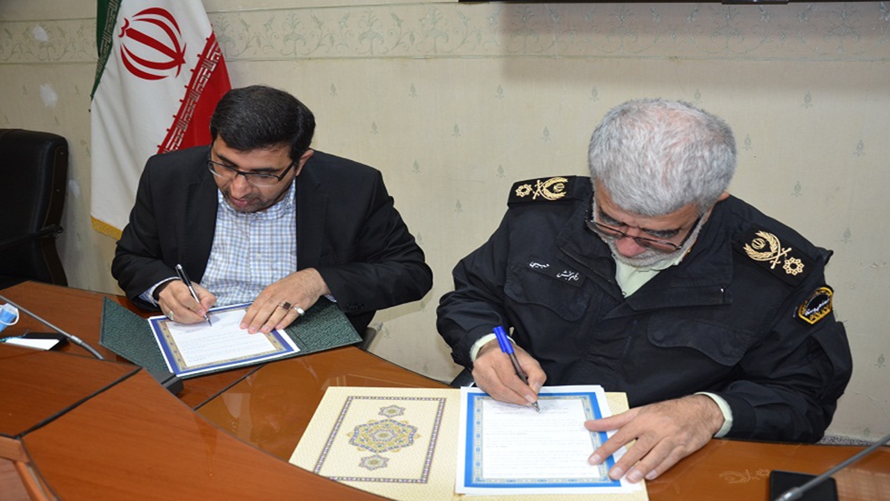 انعقاد تفاهم نامه علمی - پژوهشی پلیس فارس با دانشگاه آزاد اسلامی