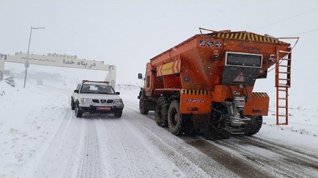مصرف ۲۰هزار تن نمک برای جاده‌های زنجان/ نوسازی تجهیزات نیاز امروز