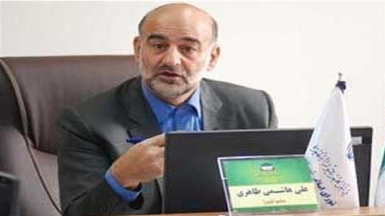 انتقاد رئیس شورای شهر کاشان از کشف حجاب در اتوبوس‌های شهری
