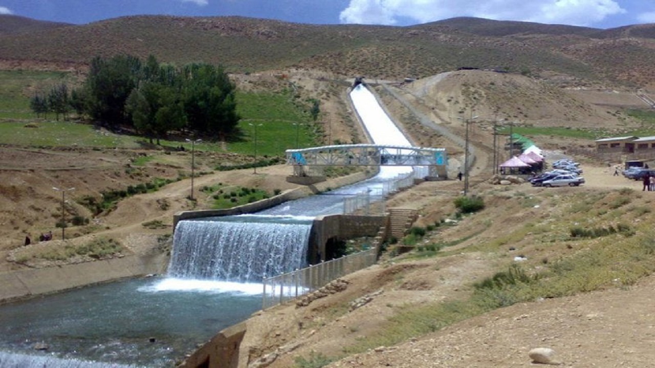 پیشرفت فیزیکی ۵۰ درصدی طرح انتقال آب آشامیدنی از چشمه دیمه کوهرنگ