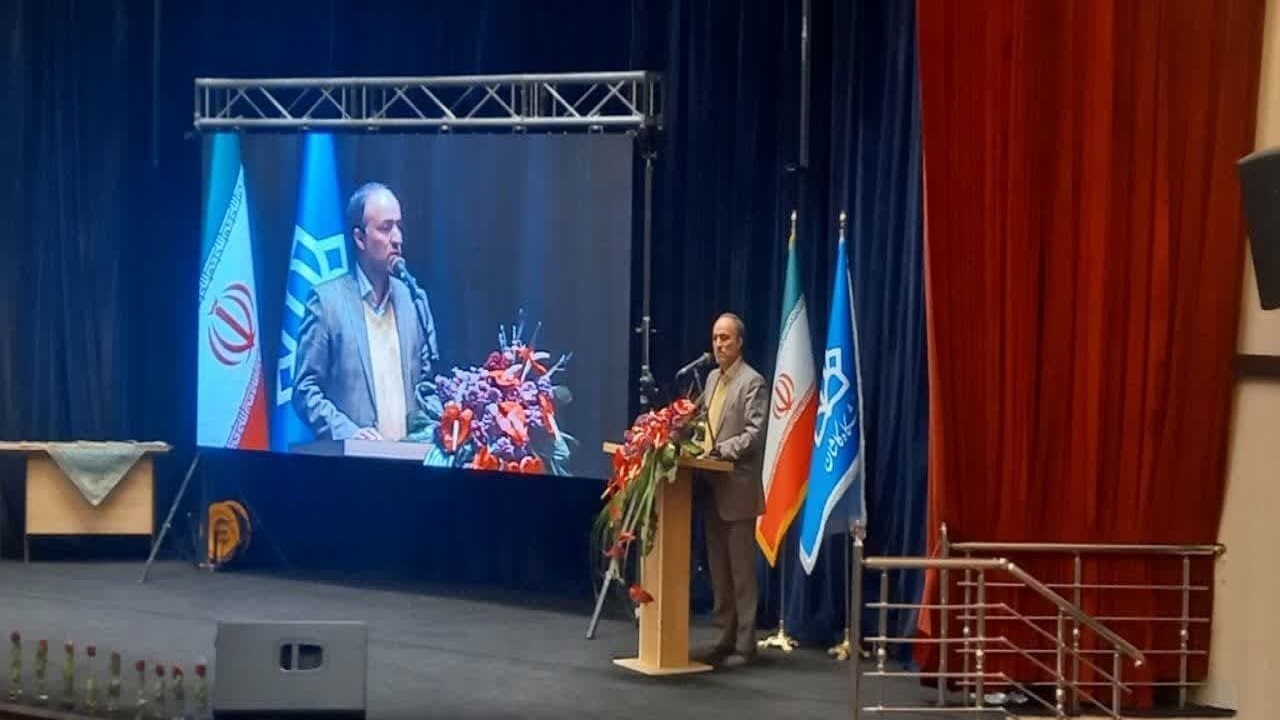 سرمایه‌گذاری در حوزه بورسیه دانشجویان باید تقویت شود